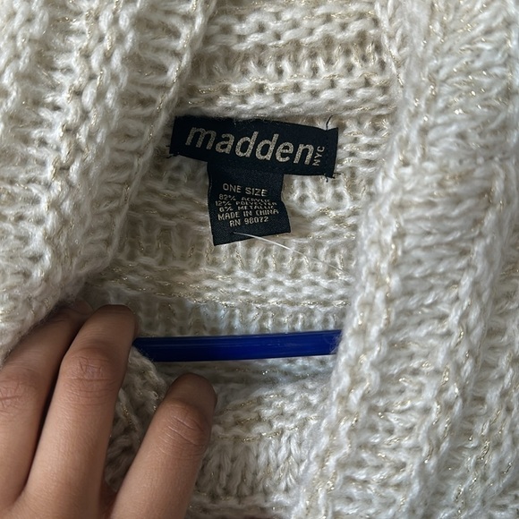 NWT Madden Girl Ivory Sweater Poncho One Size - Picture 4 of 4